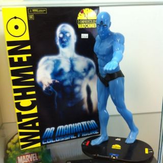 Watchmen Heroclix. Colossal Figure Dr. Manhattan
