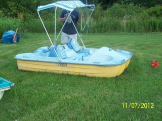 PELICAN ELECTRIC PEDAL BOAT WITH CANOPY