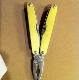Leatherman Juice KF4 Multi Tool Pliers Knife Solar Yellow Handles