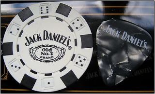 JACK DANIELS OFFICIAL OLD NUMBER 7 POKER CHIP AND GUITAR PICK SET,VERY 