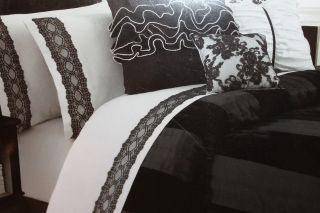 Daisy Fuentes Allure Full Sheet Set   Ivory Cream With Black Lace Trim 