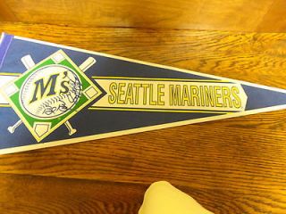 Seattle Mariners Autographed Pennant.DEA​L OF THE DAY 