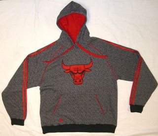chicago bulls hoodie in Sports Mem, Cards & Fan Shop