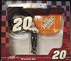 NASCAR*Tony Stewart #20* 3pc SET ~Tire Hood Figure~ 