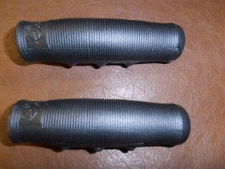 COLUMBIA BICYCLE GRIPS with COLUMBIA SCRIPT HANDGRIPS RUBBER BIKE 