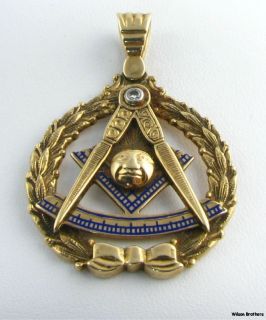   MASTER Detailed Diamond Pendant   10k Solid Gold Masons 1954 Fob A+