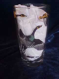 Geese Goose Flying Game Bird Cat Tails Drinking Glass 1970s 5 1/4 