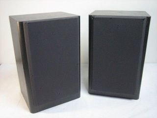 30) Pair of JBL LX22 Bookshelf Stereo Speakers