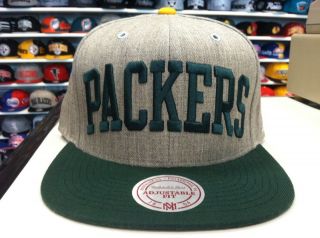 Mitchell & Ness Green Bay Packers Snapback Hat