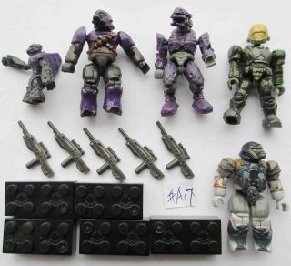   LOT OF 5 HALO WARS Mega Bloks different ACTION FIGURES with gun stand