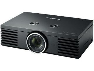 Panasonic PT AE2000U LCD Projector WITH NEW LAMP AND VERY GOOD 