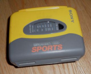 sanyo cassette player in Portable Audio & Headphones