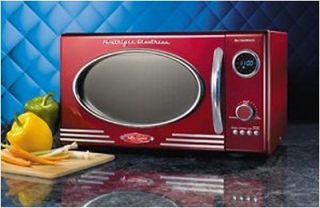   Digs Got the Munchies Full Service Retro Styled Microwave Oven Red