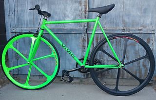 Fixie single speed bicycle Vivid with 700c Teny wheels and tires