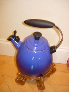 le creuset tea kettle in Small Kitchen Appliances