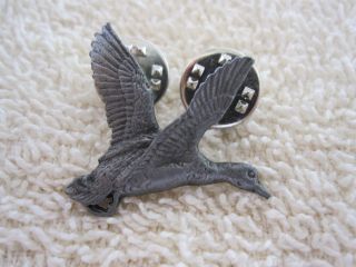 Canadian Geese Pin/Badge Lapel PinCanada Pewter Flying Goose Pin