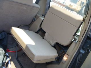 96 LAND ROVER DISCOVERY R. REAR JUMP SEAT