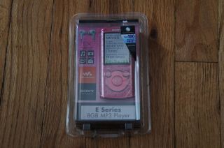   NWZ E464 Pink 8 GB Media Music Movie Karaoke Player Voice Recorder NEW