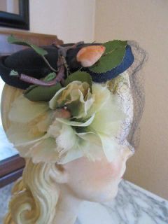   40s asymetrical FAMOUS BARR black hat  huge ocre yellow silk rose