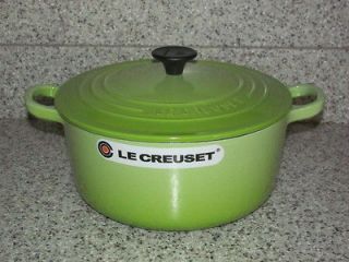 Le Creuset Kiwi Green 3 1/2 Qt Round Dutch Oven RARE and Discontinued
