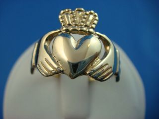 STRIKING IRISH MENS WEDDING BAND CLADDAGH RING MADE AND STAMPED IN 