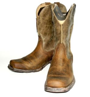Ariat Mens 10002317 Rambler Wide Square Toe Western Boot in Bomber 