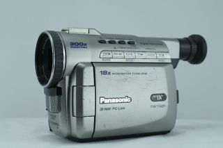 Panasonic Palmcorder PV DV200 Camcorder   Metallic silver
