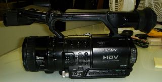 BEST DEAL* PAL NTSC Sony Z1U HVR Z1U HVRZ1U HD Camcorder HDV