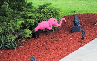Pink Flamingos Lawn Yard Ornament 3 Dimensional