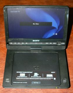Sony DVP FX930 Portable DVD Player (9) Great for Thanksgiving/X MAS 
