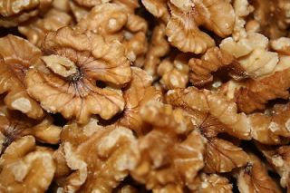 raw walnuts in Fruits, Nuts & Seeds