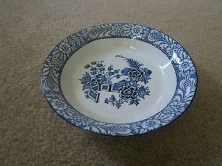 BLUE & WHITE WINCANTOM WOODS WARE WOOD & SONS MADE IN ENGLAND BOWL