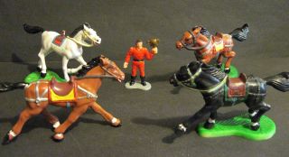   of 4 painted plastic horses + trophy man for use w/ army men size toys