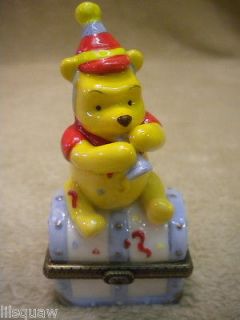 Disney Trinket Box Classic Winnie The Pooh JANUARY HAPPY BIRTHDAY HAT 