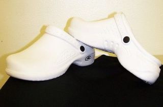 NEW Unisex Medical Uniform LIGHTWEIGHT White Nurses Slip On Shoes 