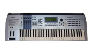Yamaha MOTIF ES6 Synthesizer