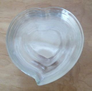 VINTAGE CLEAR GLASS HEART SHAPED SNACK / DESSERT / SALAD PLATES