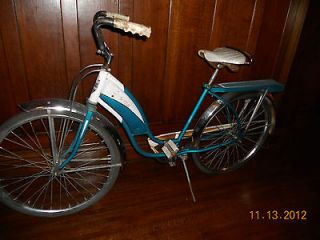 ANTIQUE HIAWATHA GIRLS BICYCLE 3 DAY AUCTION, NO RESERVE!!
