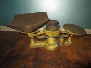 Vintage Howe #0 Balance Beam Scale w/ 4lb & 8lb Weights