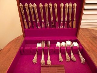 Service for 12 Lunt Georgian Manor Sterling Silver Flatware 5 pounds 