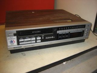 Sanyo Betacord VCR 6400 Working Beta Player Powers Right Up Wood Grain 