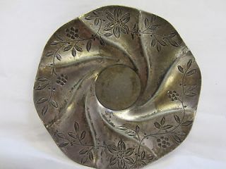Meriden B Company, quadruple plated silver tea saucer
