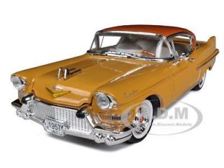 1957 CADILLAC SERIES 62 COUPE DE VILLE YELLOW 1:32 BY SIGNATURE MODELS 