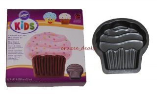 Wilton Kids Cupcake Mini Cake Baking Pan 8.2 x 8.3 NEW