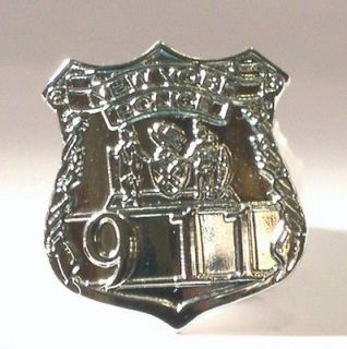 NYPD police Collectable pin badge. 9 11 USA Police lapel badge