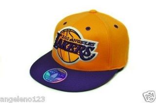 ADIDAS Cap NBA Los Angeles Lakers Flat Brim Flex Hat Cap Gold Purple S 