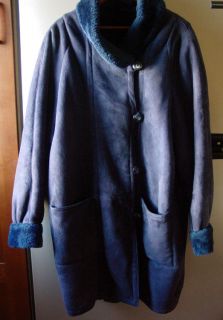 Genuine Shearling Womens Coat, Sz Large/Gorgeous Blue Color/Great for 