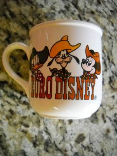   Disney Land Paris France Mickey Mouse Goofy Donald Duck Coffee Cup Mug