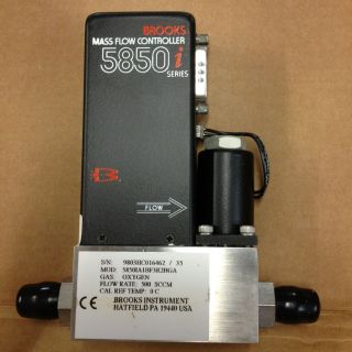 Brooks 5850i Mass Flow Controller O2 Oxygen 500 SCCM