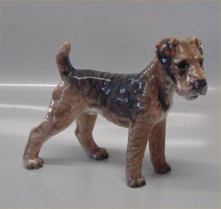 Dahl Jensen 1079 Airedale Terrier (DJ) 20.3 cm Dog